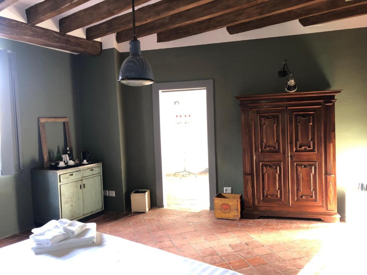 La Locanda Di Grazzano Visconti Bagian luar foto
