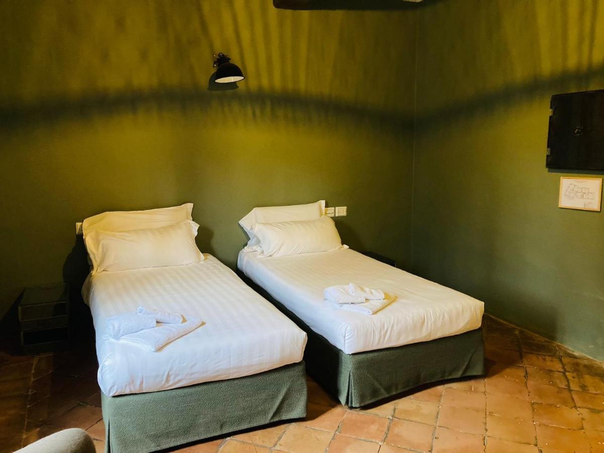 La Locanda Di Grazzano Visconti Bagian luar foto